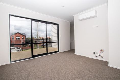 Photo of property in 2/10 Charlemont Street, Whitiora, Hamilton, 3200
