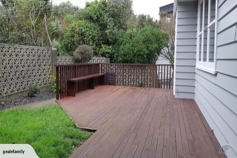 Photo of property in 23 Seatoun Heights Road, Miramar, Wellington, 6022