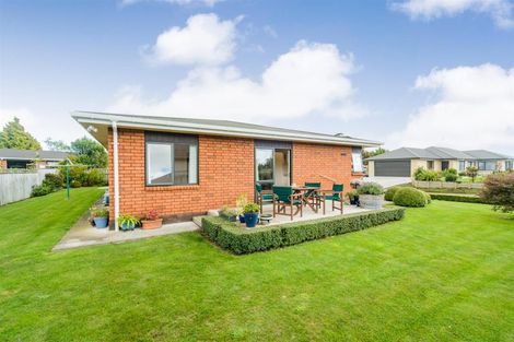 Photo of property in 12 Barnett Drive, Marton, 4710