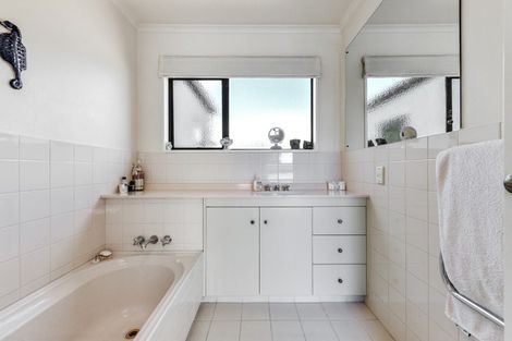 Photo of property in 1074 River Road, Queenwood, Hamilton, 3210