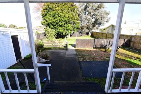 Photo of property in 111 Puriri Street, Gonville, Whanganui, 4501