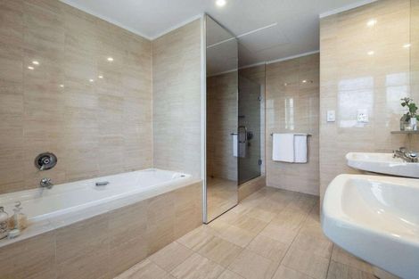 Photo of property in Shangri La Apartments, 10/97 Jervois Road, Herne Bay, Auckland, 1011