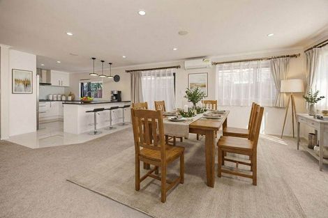 Photo of property in 14 Evelina Lane, Flat Bush, Auckland, 2019