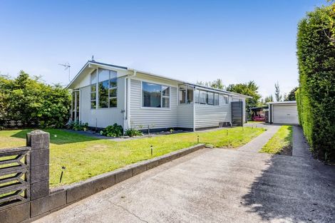 Photo of property in 4 Karaka Street, Merrilands, New Plymouth, 4312
