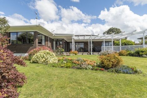 Photo of property in 63 Links View Drive, Omokoroa, 3114