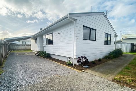 Photo of property in 9a Pukeko Street, Paraparaumu, 5032