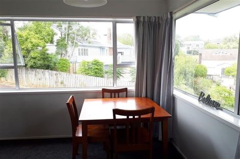 Photo of property in 2/290 Glenfield Road, Glenfield, Auckland, 0629