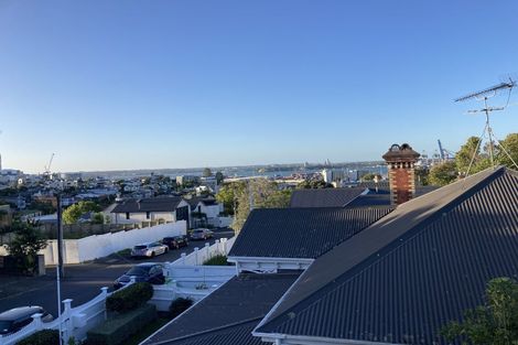 Photo of property in 1/41 Saint Georges Bay Road, Parnell, Auckland, 1052