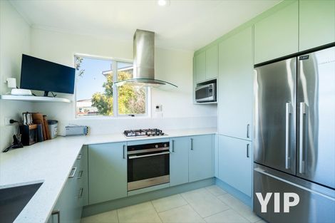 Photo of property in 68 Baylands Drive, Newlands, Wellington, 6037
