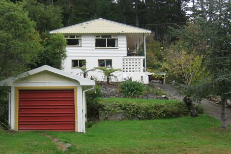 Photo of property in 14 Elmslie Road, Pinehaven, Upper Hutt, 5019