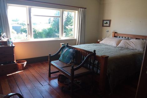 Photo of property in 104 Commercial Street, Takaka, 7110