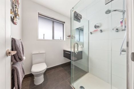 Photo of property in 86 Helenslee Road, Pokeno, 2402