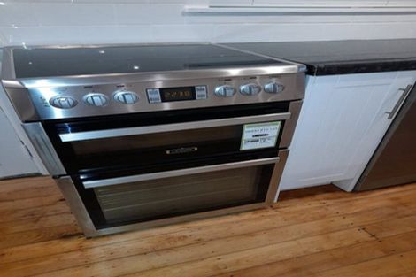 Photo of property in 23 Fordham Street, Beach Haven, Auckland, 0626