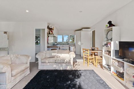 Photo of property in 49 Chatham Avenue, Paremoremo, Auckland, 0632