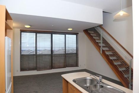 Photo of property in Metro Apartments, 13/220 Thorndon Quay, Pipitea, Wellington, 6011