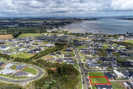 Photo of property in 35 Dame Nganeko Drive, Glenbrook, 2681