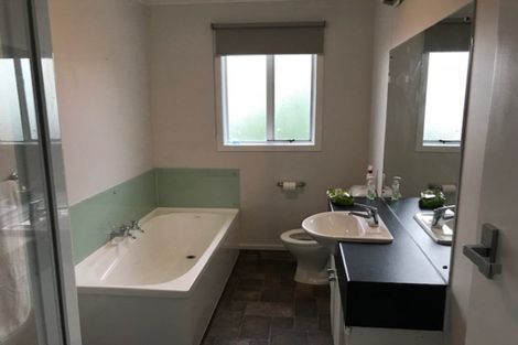 Photo of property in 40 Weir Street, Green Island, Dunedin, 9018