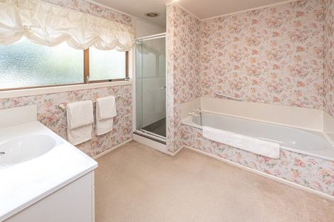 Photo of property in 17 Karamu Street, Tawhero, Whanganui, 4501