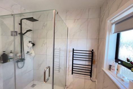 Photo of property in 93a Litten Road, Cockle Bay, Auckland, 2014