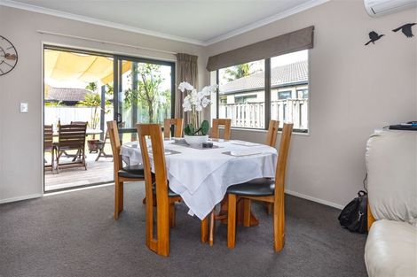Photo of property in 60 Cholmondeley Crescent, Whitianga, 3510