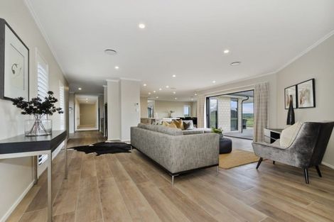 Photo of property in 80 Ewen Place, Karaka, Papakura, 2580