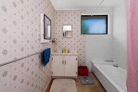 Photo of property in 8c Jet Place, Pukehangi, Rotorua, 3015