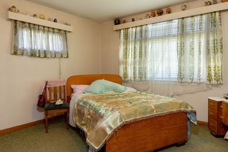 Photo of property in 82 Milton Terrace, Picton, 7220