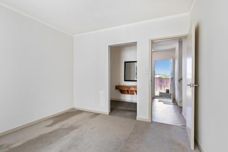 Photo of property in 1/10 Dorendia Place, Clendon Park, Auckland, 2103