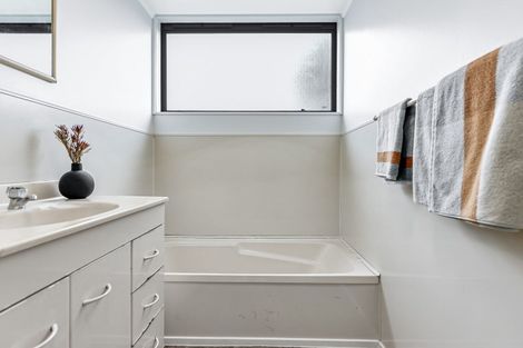 Photo of property in 27f Breckons Avenue, Nawton, Hamilton, 3200