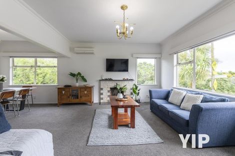 Photo of property in 20 Horokiwi Road West, Newlands, Wellington, 6037