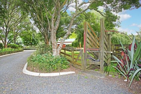 Photo of property in 22 Ewen Place, Karaka, Papakura, 2580