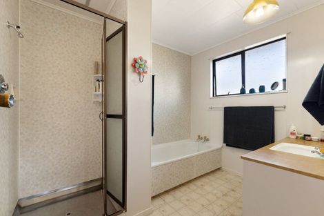 Photo of property in 111 Waikawa Road, Picton, 7220