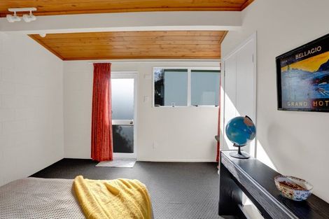 Photo of property in 46 Lismore Street, Merrilands, New Plymouth, 4312