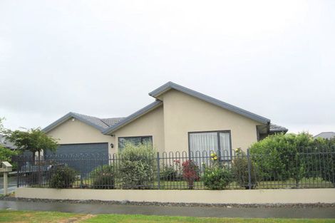 Photo of property in 28 Sutton Place, Dallington, Christchurch, 8061