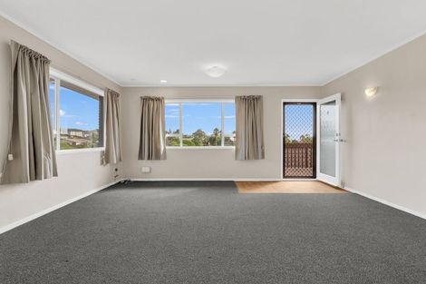 Photo of property in 2/30 Simkin Avenue, St Johns, Auckland, 1072