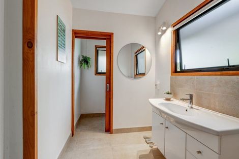 Photo of property in 121 Noakes Hill Road, Puhoi, Silverdale, 0994