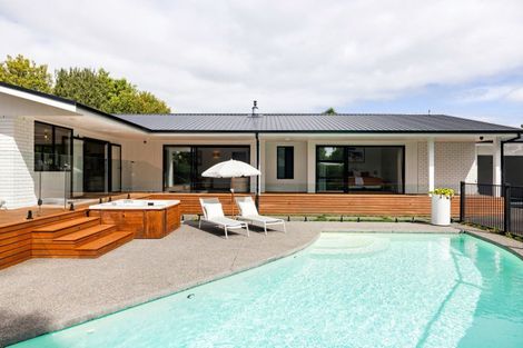 Photo of property in 40 Wordsworth Street, Leamington, Cambridge, 3432