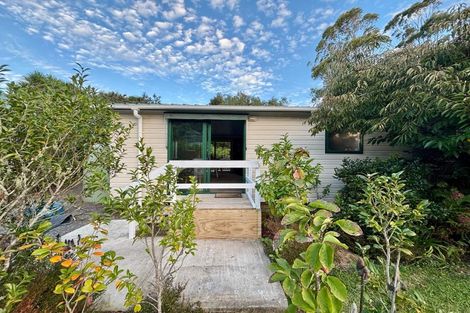 Photo of property in 185 Anzac Road, Waitakere, Auckland, 0816