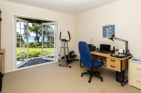 Photo of property in 40 Clovelly Road, Bucklands Beach, Auckland, 2012