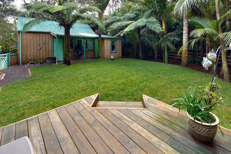 Photo of property in 6 Cochran Road, Oratia, Auckland, 0604
