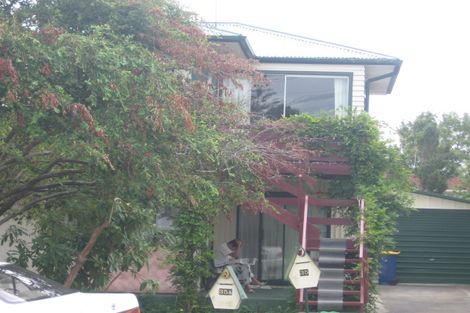 Photo of property in 35 Peach Road, Glenfield, Auckland, 0629