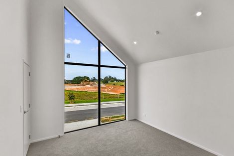 Photo of property in 95 Maungakaraka Road, Karaka, 2580