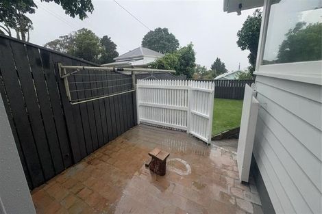 Photo of property in 42 Miromiro Road, Normandale, Lower Hutt, 5010