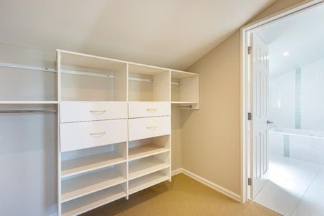 Photo of property in 102 Bassett Road, Remuera, Auckland, 1050