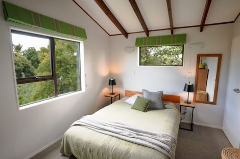 Photo of property in 2/15b Nandana Drive, Glen Eden, Auckland, 0602