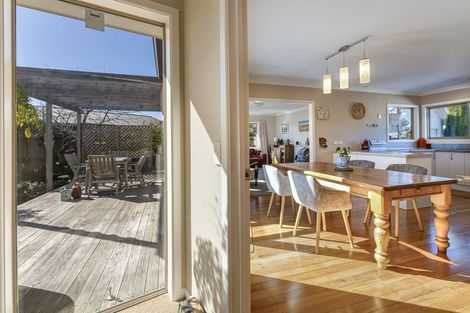 Photo of property in 18 Reeves Street, Stoke, Nelson, 7011