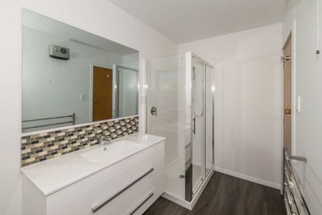 Photo of property in 96a Crofton Road, Harewood, Christchurch, 8051