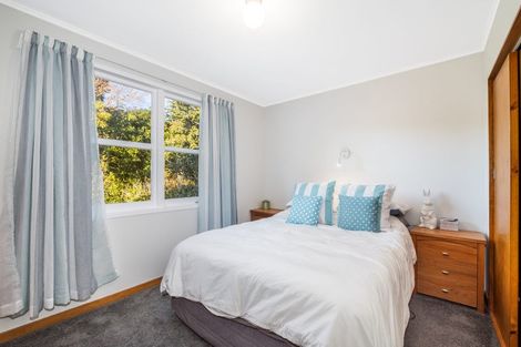 Photo of property in 20 Freemans Way, Pinehaven, Upper Hutt, 5019