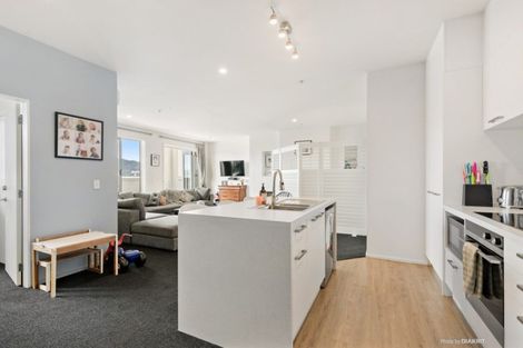 Photo of property in Stadium Garden Flats, 415/107 Thorndon Quay, Pipitea, Wellington, 6011