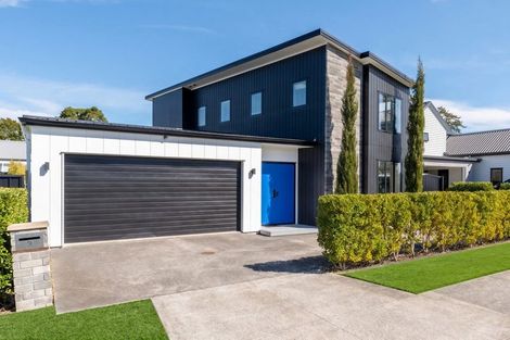 Photo of property in 3 Vogwill Road, Kumeu, 0810